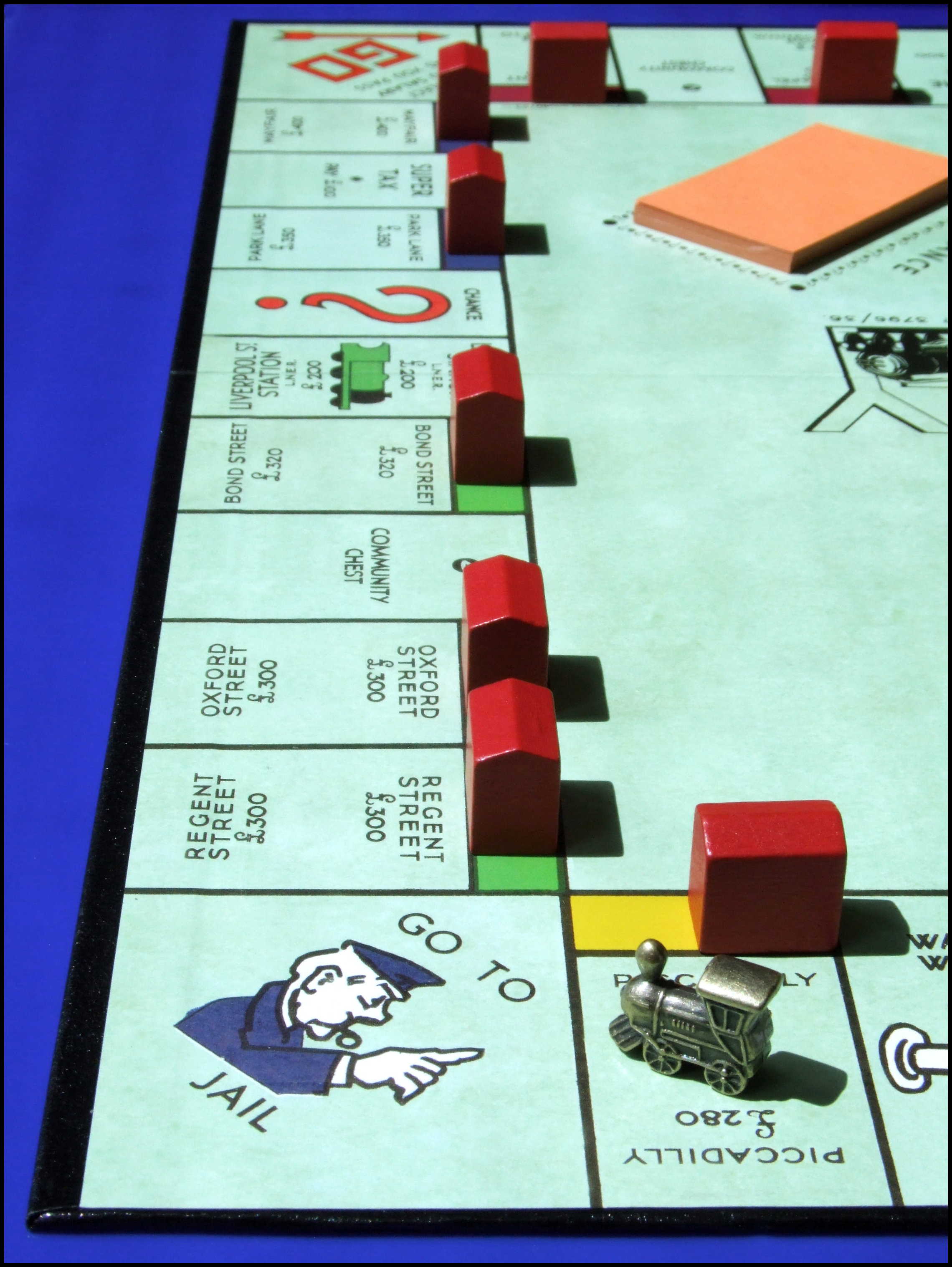 Monopoly - A Lon Run Of Hotels
